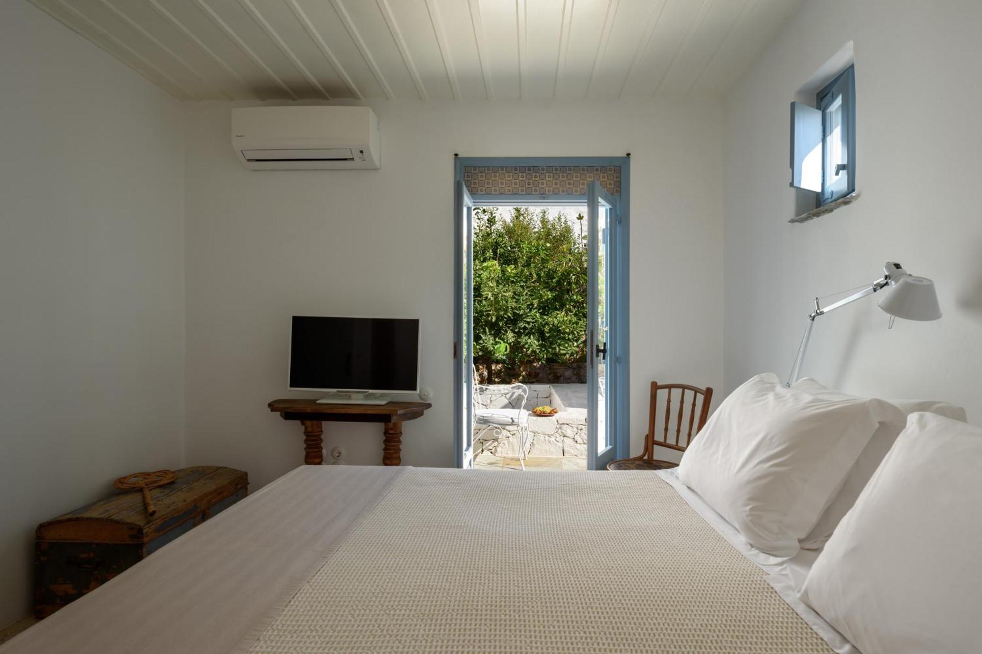 Mezzolovero Suites Κίμωλος Εξωτερικό φωτογραφία
