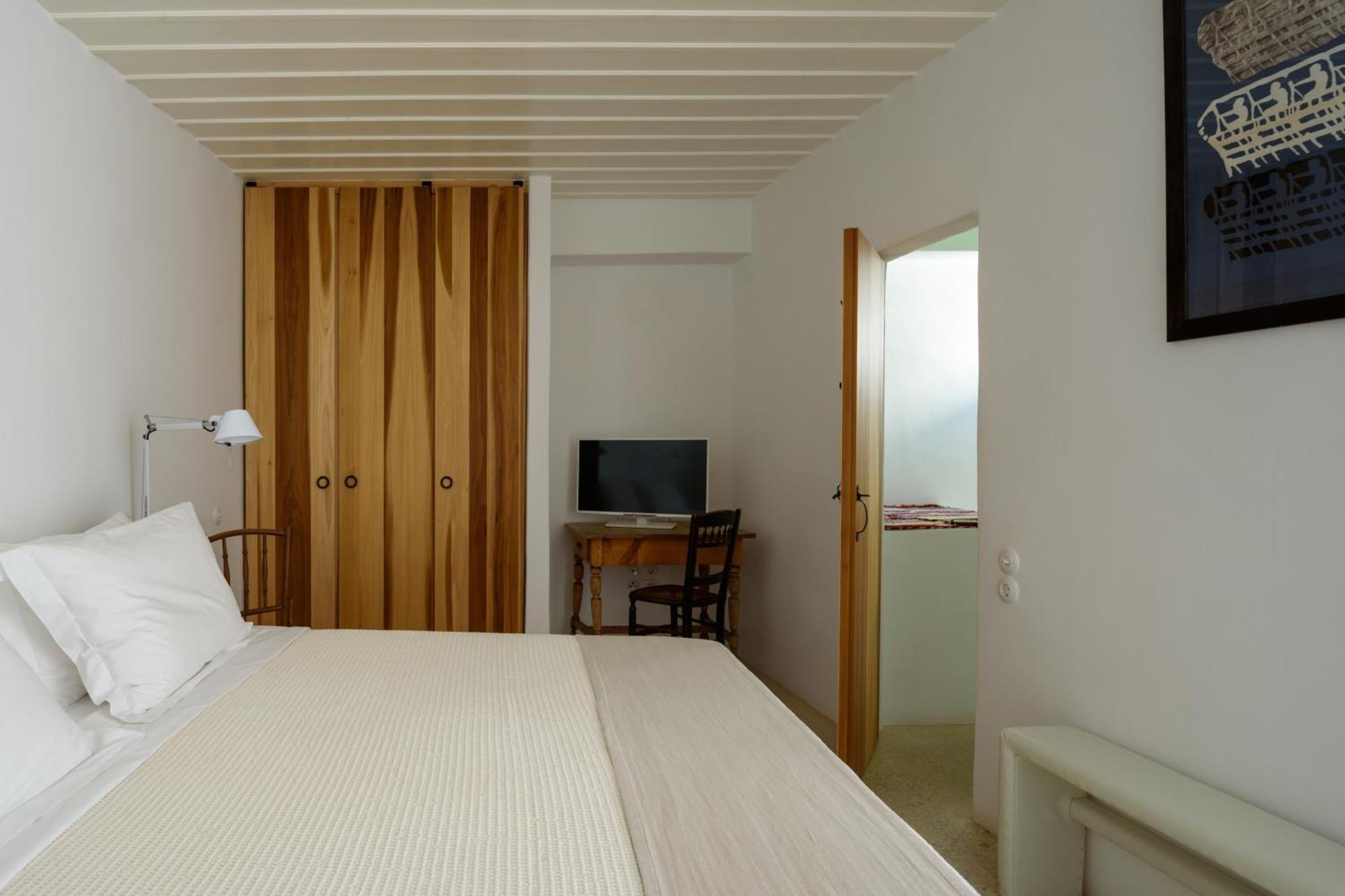 Mezzolovero Suites Κίμωλος Εξωτερικό φωτογραφία