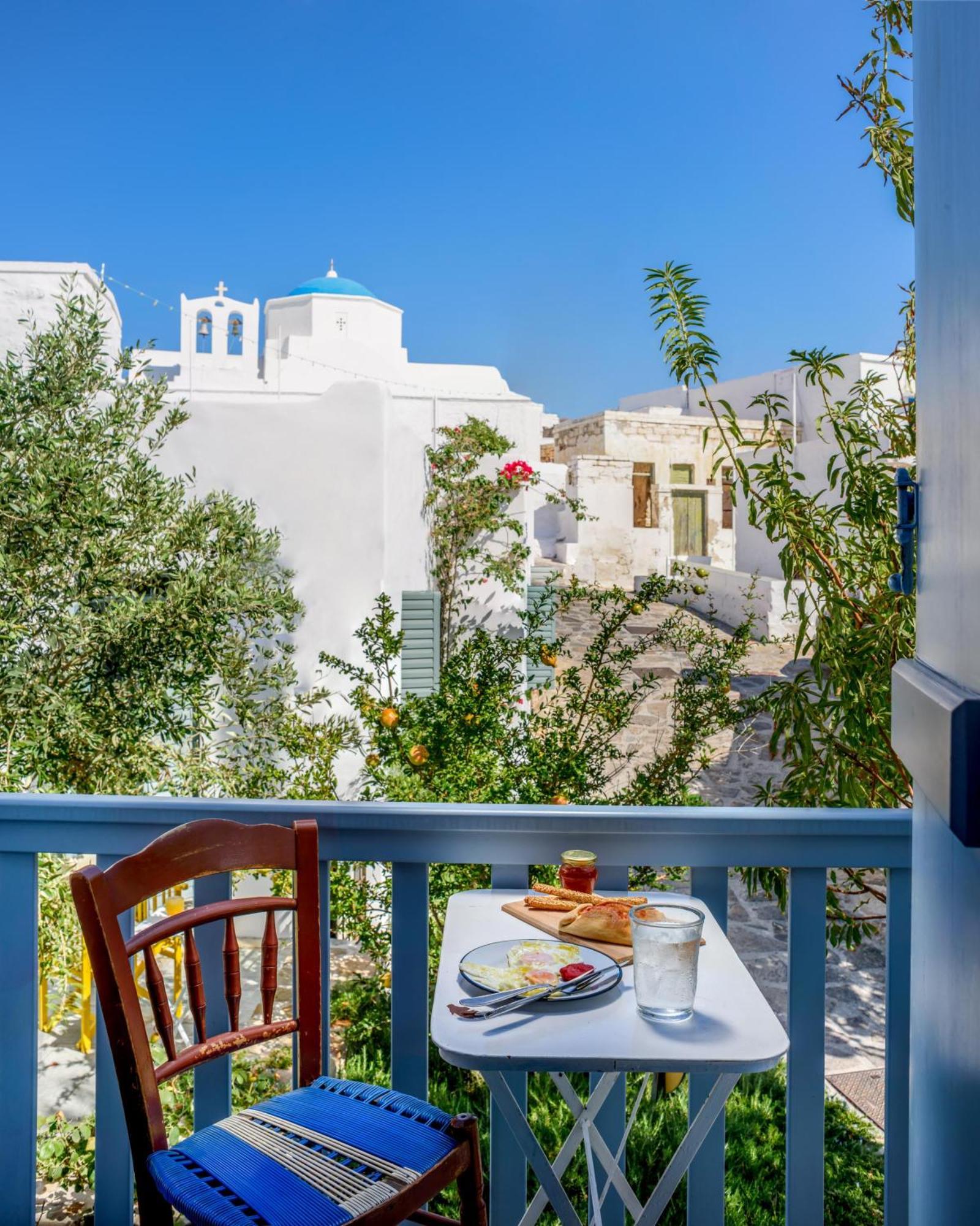 Mezzolovero Suites Κίμωλος Εξωτερικό φωτογραφία